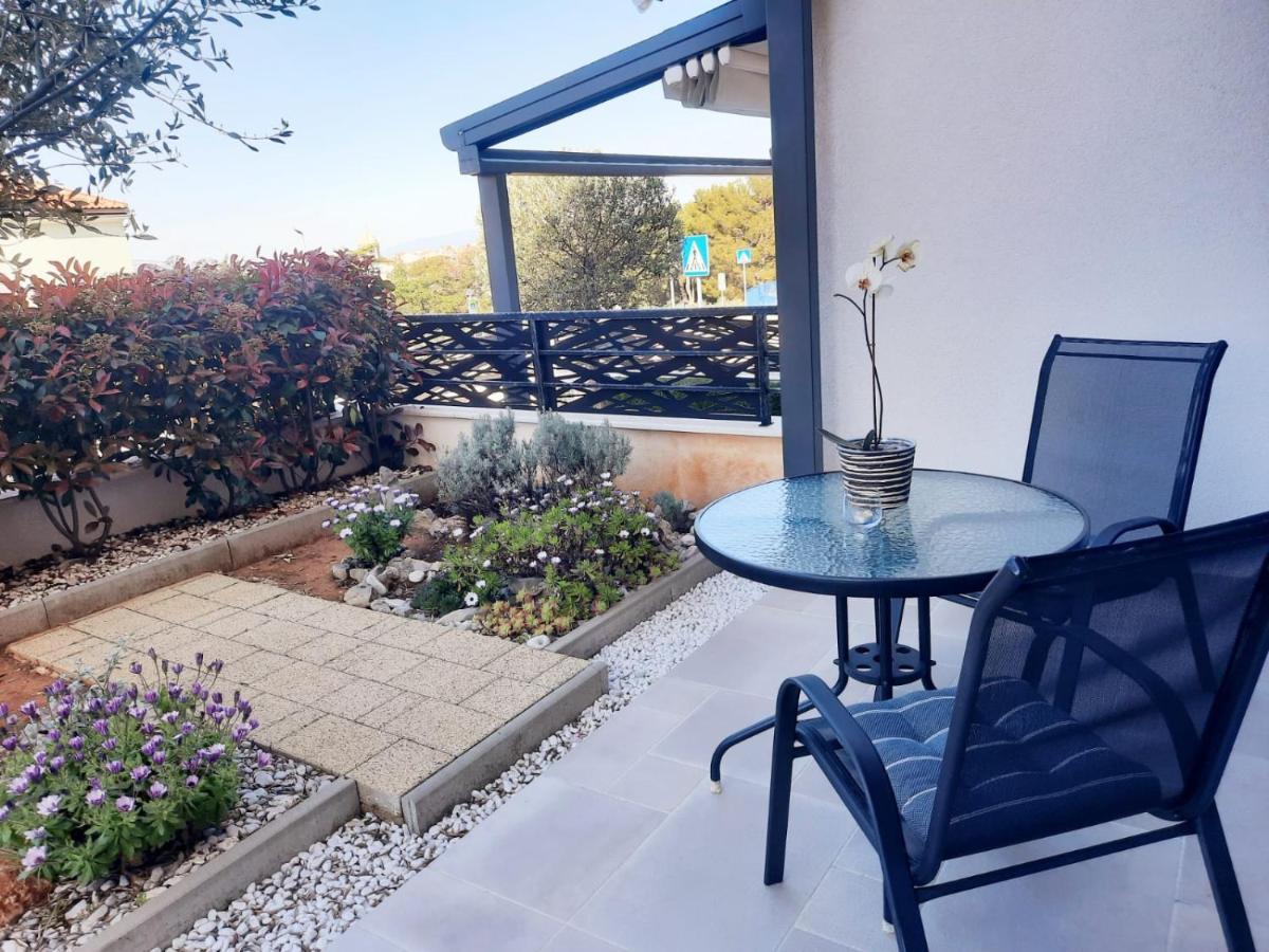 Apartman Madonnina Cres Dış mekan fotoğraf
